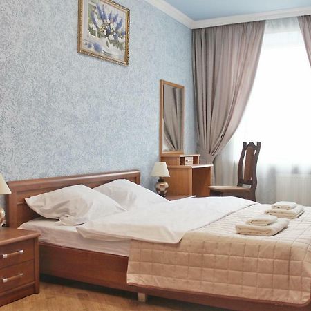Квартира В Центрі Львова Вулиця Міцкевича 5, Простора З Гарним Видом На Місто エクステリア 写真